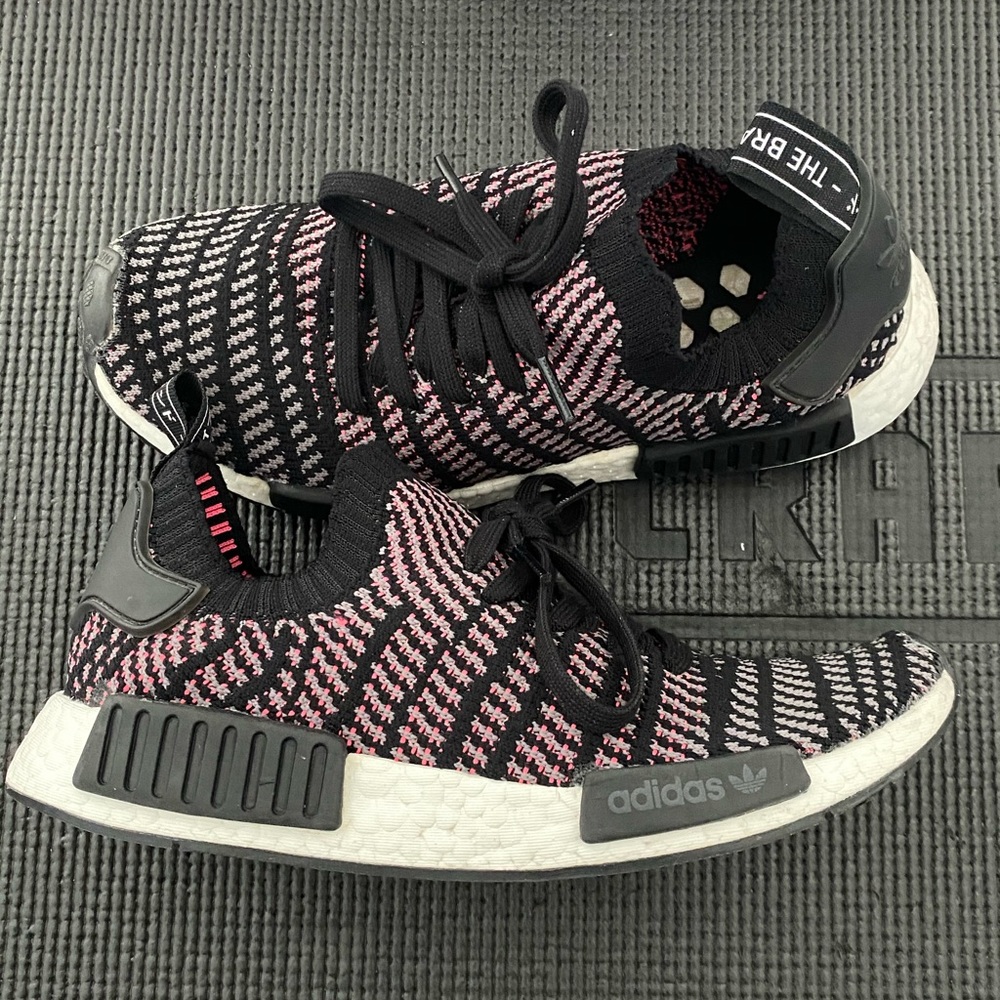 Adidas Nmd r1 stlt primeknit “solar pink” size 7